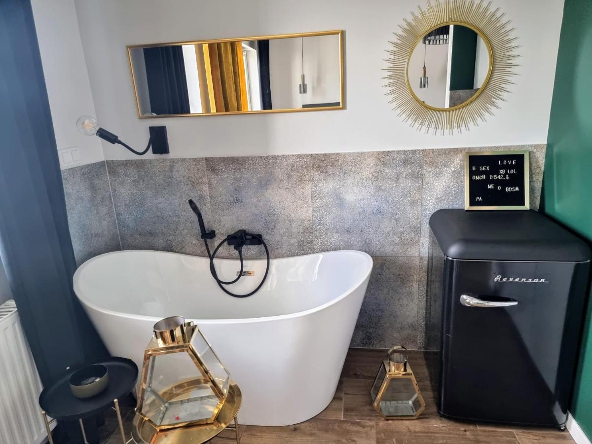 Apartment Jana Kazimierza Wola By Renters Warsaw